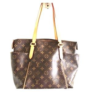 Totally PM Louis Vuitton Bag